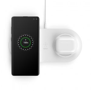 BELKIN Qi dual pad, 2x10W adapterrel, fehér WIZ002vfWH